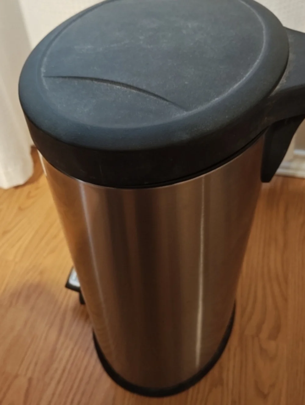 Stainless Steel Step Trash Can 12L 3.2 Gal with Soft Close Lid & Inner Bucket